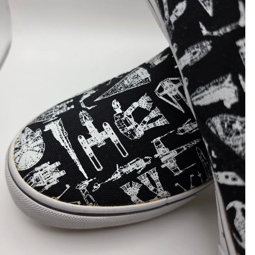 Star Wars Mens Slip On Canvas Sneakers Millennium Falcon X-Wing Black White 11
